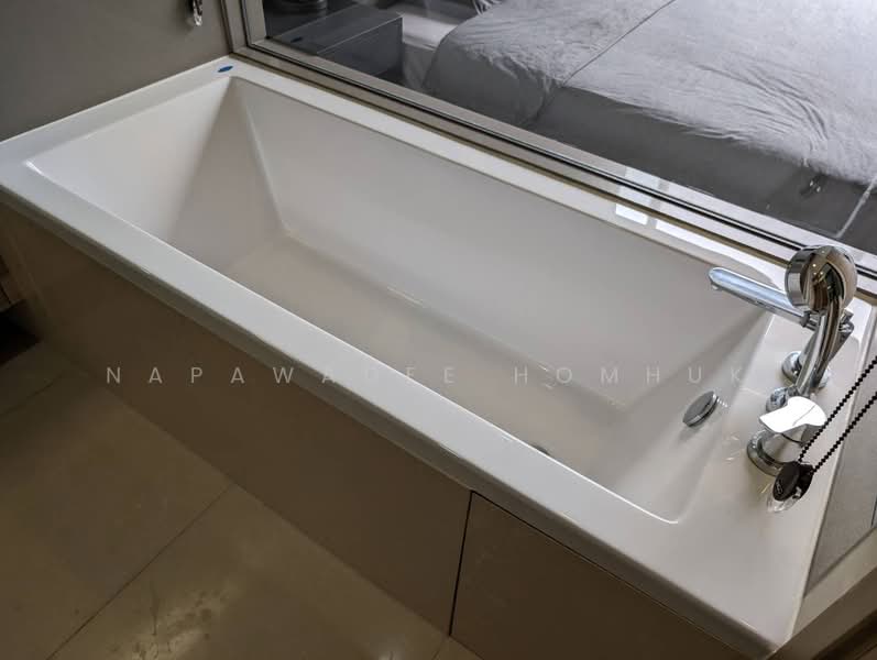 The Esse Asoke, Bangkok, 333 Soi Sukhumvit 21, Sukhumvit Road, Khlongtoei Nua, Watthana, Bangkok, 1 Bedroom, 45 sqm, Condo For Rent, by Napawadee Homhuk, 500177304 - DDproperty.com