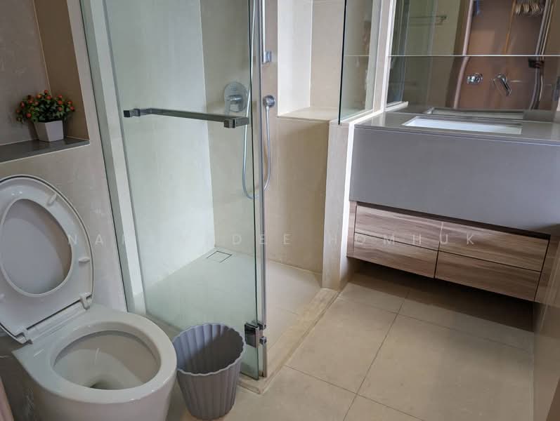 The Esse Asoke, Bangkok, 333 Soi Sukhumvit 21, Sukhumvit Road, Khlongtoei Nua, Watthana, Bangkok, 1 Bedroom, 45 sqm, Condo For Rent, by Napawadee Homhuk, 500177304 - DDproperty.com