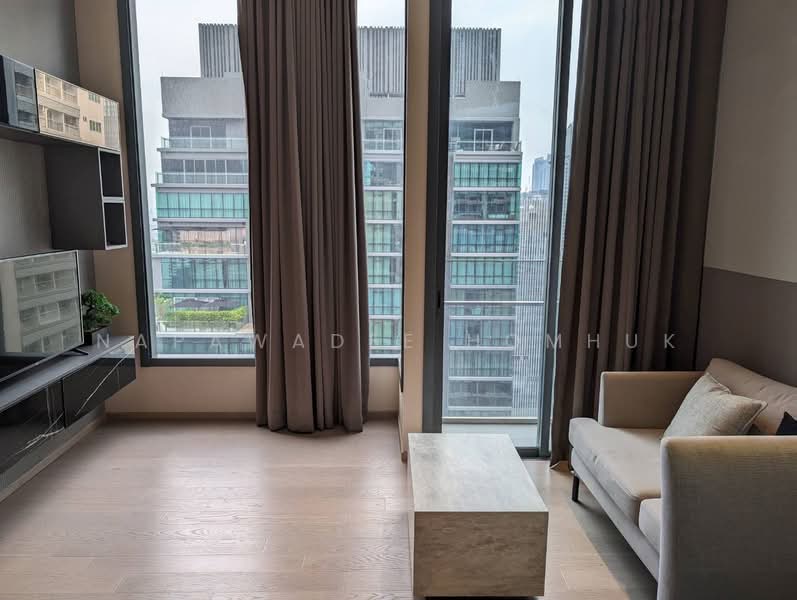 The Esse Asoke, Bangkok, 333 Soi Sukhumvit 21, Sukhumvit Road, Khlongtoei Nua, Watthana, Bangkok, 1 Bedroom, 45 sqm, Condo For Rent, by Napawadee Homhuk, 500177304 - DDproperty.com
