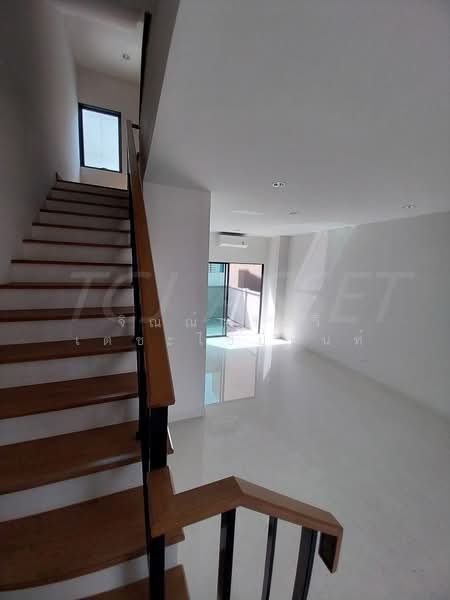 บ้านกลางเมือง บางนา-วงแหวน : Baan Klang Mueang Bangna-Wongwaen, สมุทรปราการ, บางพลีใหญ่, บางพลี, สมุทรปราการ, 200 ตร.ม., ทาวน์เฮ้าส์ ขาย, โดย จิณณ์กระวี เตชะไชยนันท์, 500177308 - DDproperty.com