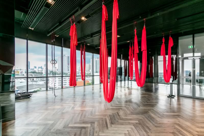 Altitude Unicorn Sathorn-Tha Phra, Bangkok, Ratchaphruek Road, Talat Plu, Thon Buri, Bangkok, 1 Bedroom, 24 sqm, Condo For Rent, by Win Chan, 500177309 - DDproperty.com