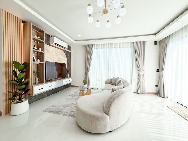 Pool Villa in North Pattaya, Fully Furnished, ชลบุรี, นาเกลือ, บางละมุง, ชลบุรี, 120 ตร.ม., วิลล่า ขาย, โดย Chanya Rojana, 500177323 - DDproperty.com