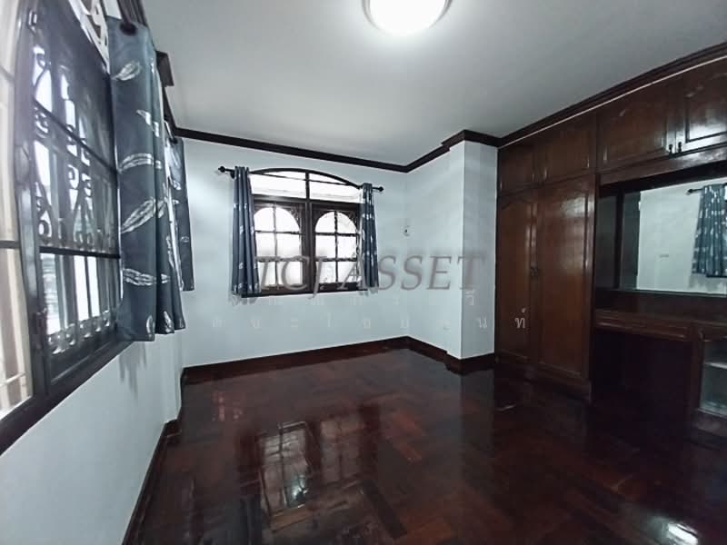 Sri Phet Kan Keha Village Location: Behind Lotus's Srinakarin,, Samut Prakan, ศรีนครินทร์, Thepharak, Muang Samut Prakarn, Samut Prakan, 4 Bedrooms, 200 sqm, Townhouse For Sale, by จิณณ์กระวี เตชะไชยนันท์, 500177328 - DDproperty.com