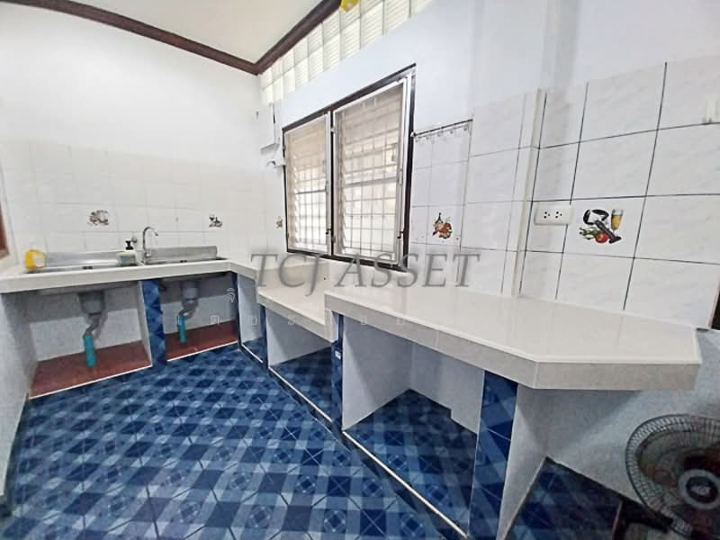 Sri Phet Kan Keha Village Location: Behind Lotus's Srinakarin,, Samut Prakan, ศรีนครินทร์, Thepharak, Muang Samut Prakarn, Samut Prakan, 4 Bedrooms, 200 sqm, Townhouse For Sale, by จิณณ์กระวี เตชะไชยนันท์, 500177328 - DDproperty.com