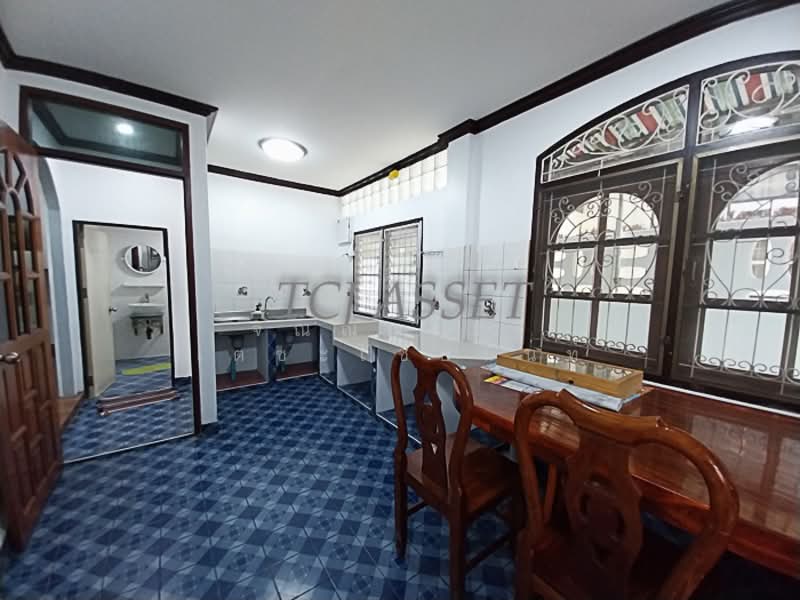 Sri Phet Kan Keha Village Location: Behind Lotus's Srinakarin,, Samut Prakan, ศรีนครินทร์, Thepharak, Muang Samut Prakarn, Samut Prakan, 4 Bedrooms, 200 sqm, Townhouse For Sale, by จิณณ์กระวี เตชะไชยนันท์, 500177328 - DDproperty.com