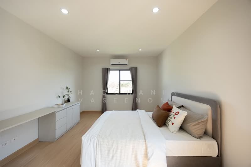 KarnkanokVille 18, Chiang Mai, San Phak Wan, Hang Dong, Chiang Mai, 3 Bedrooms, 196 sqm, Single Detached House For Rent, by Phadchanin Vaseenon, 500177330 - DDproperty.com