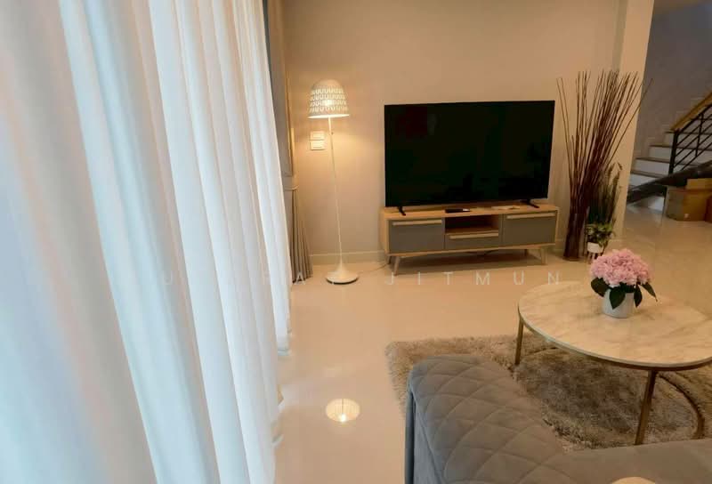 Centro Bangna, Samut Prakan, 111 Soi 3, Bang Kaeo, Bang Plee, Samut Prakan, 4 Bedrooms, 260 sqm, Single Detached House For Rent, by Jutarat Jitmun, 500177331 - DDproperty.com