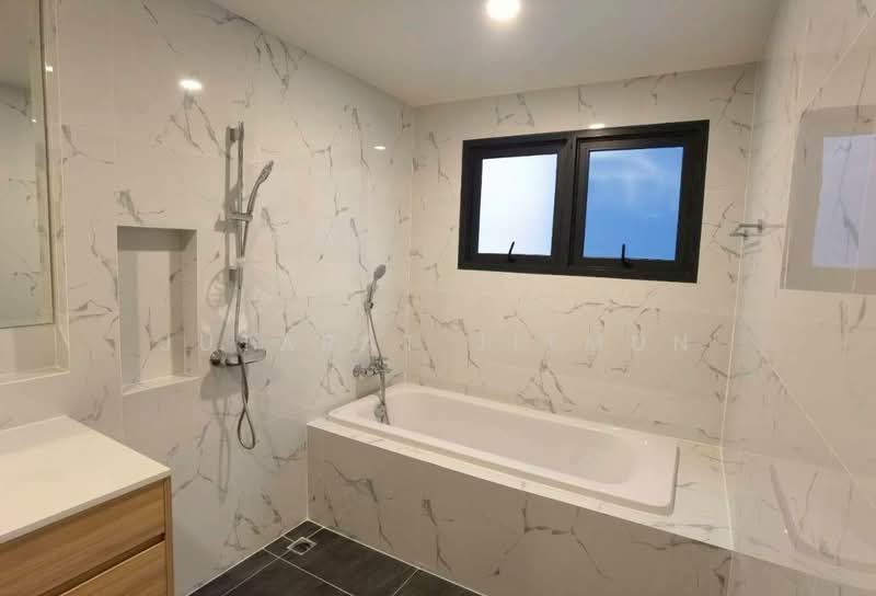 Centro Bangna, Samut Prakan, 111 Soi 3, Bang Kaeo, Bang Plee, Samut Prakan, 4 Bedrooms, 260 sqm, Single Detached House For Rent, by Jutarat Jitmun, 500177331 - DDproperty.com