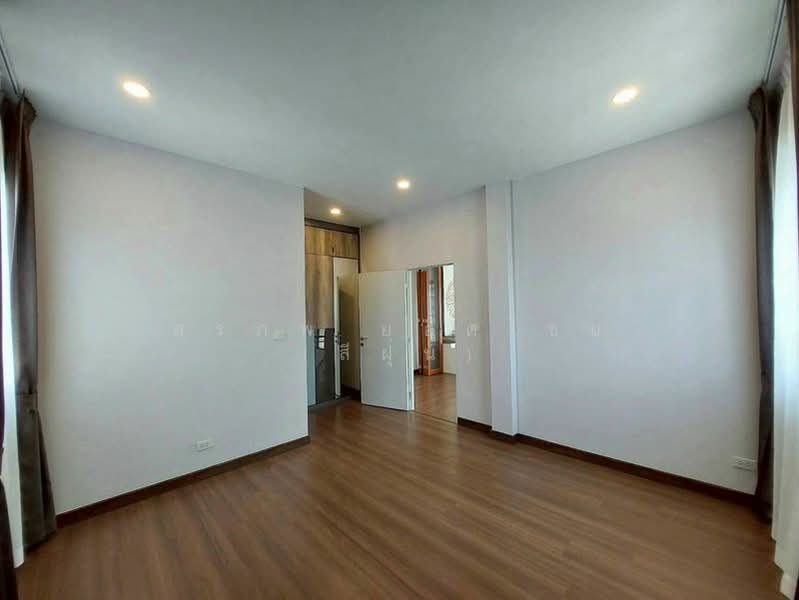 The City Boromarajonani-Thawiwatthana, Bangkok, 504 Soi Borommaratchachonnani 78, Sala Thammasop, Thawi Watthana, Bangkok, 4 Bedrooms, 300 sqm, Single Detached House For Sale, by สรภพ ยอดไชย (สีฝุ่น), 500177367 - DDproperty.com