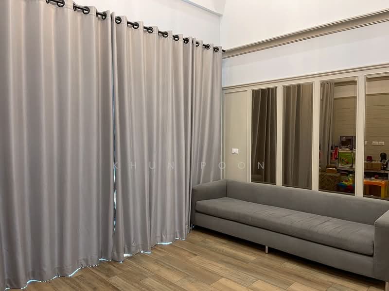 ให้เช่า! บ้านเดี่ยวสไตล์ยุโรป พร้อมพื้นที่สวนขนาดใหญ่ ติดถนนไม่ต้องเข้าซอย (SPSSR116), สมุทรปราการ, สุขุมวิท107, สำโรงเหนือ, เมืองสมุทรปราการ, สมุทรปราการ, 180 ตร.ม., บ้านเดี่ยว ให้เช่า, โดย Khun Poon, 500177383 - DDproperty.com