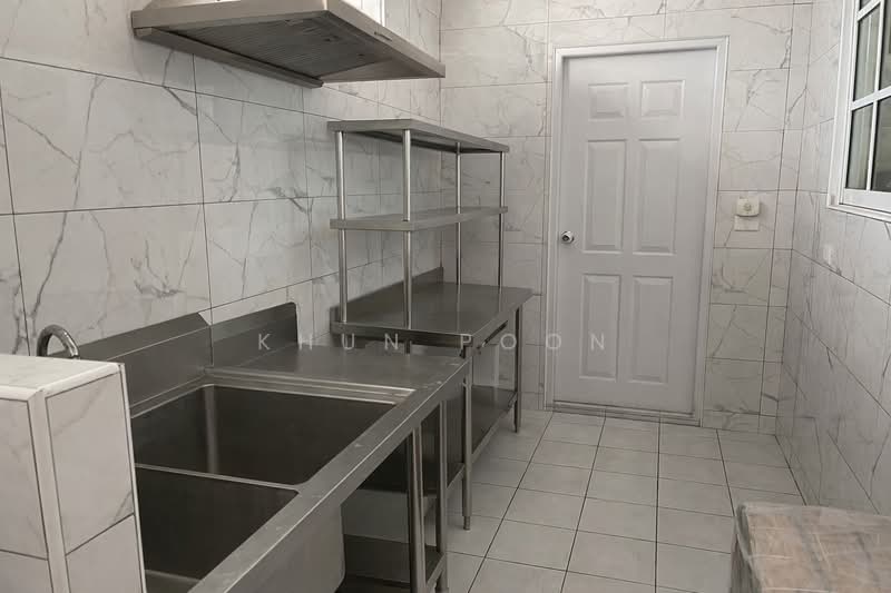 ให้เช่า! บ้านเดี่ยวสไตล์ยุโรป พร้อมพื้นที่สวนขนาดใหญ่ ติดถนนไม่ต้องเข้าซอย (SPSSR116), สมุทรปราการ, สุขุมวิท107, สำโรงเหนือ, เมืองสมุทรปราการ, สมุทรปราการ, 180 ตร.ม., บ้านเดี่ยว ให้เช่า, โดย Khun Poon, 500177383 - DDproperty.com