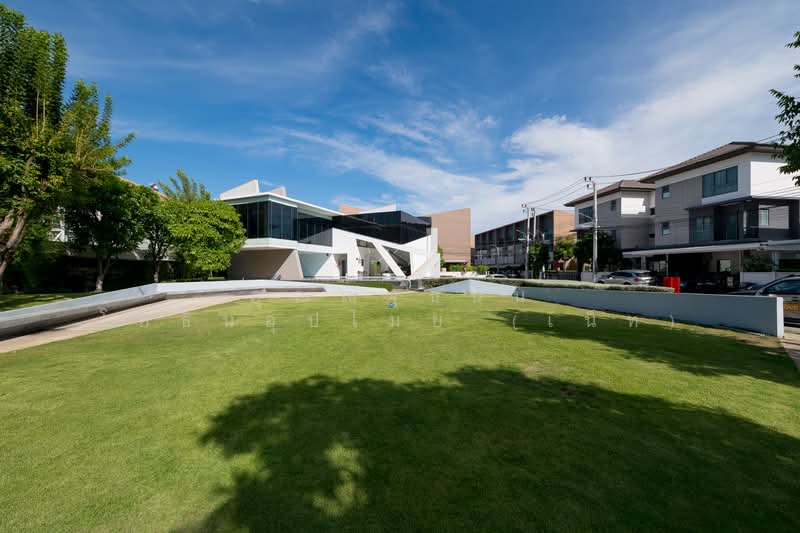 Baan Klang Muang Sathorn-Suksawat, Samut Prakan, 29 Suk Sawat 39, Bang Phung, Phra Pra Daeng, Samut Prakan, 4 Bedrooms, 218 sqm, Semi-Detached House (Twin House) For Sale, by คุณณัฐธนิน โยธินอุปไมย (เน็ท), 500177406 - DDproperty.com