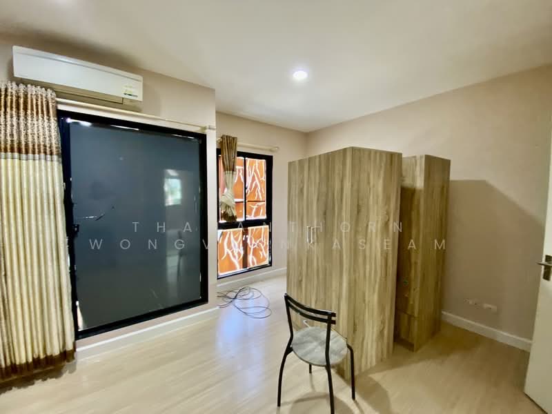 Baan Klang Muang Rama 9-Ramkhmahaeng, Bangkok, Soi Ramkhamhaeng 39, Phlapphla, Wang Thonglang, Bangkok, 3 Bedrooms, 149 sqm, Townhouse For Rent, by Thananthorn Wongvarnkaseam, 500177413 - DDproperty.com