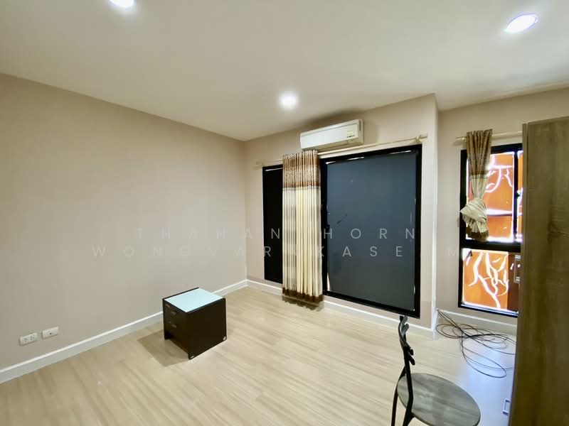 Baan Klang Muang Rama 9-Ramkhmahaeng, Bangkok, Soi Ramkhamhaeng 39, Phlapphla, Wang Thonglang, Bangkok, 3 Bedrooms, 149 sqm, Townhouse For Rent, by Thananthorn Wongvarnkaseam, 500177413 - DDproperty.com