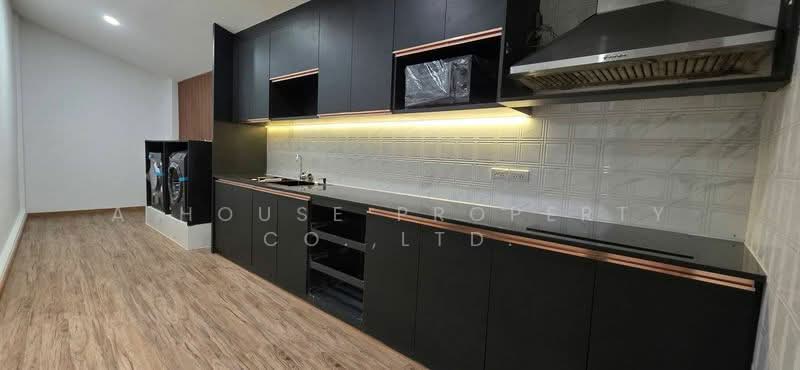 Newly renovated detached house for sale near Pattaya Technical College., Chon Buri (Pattaya), Na Kloe, Bang Lamung (Pattaya), Chon Buri (Pattaya), 3 Bedrooms, 452 sqm, Single Detached House For Sale, by A House Property Co.,Ltd., 500177419 - DDproperty.com