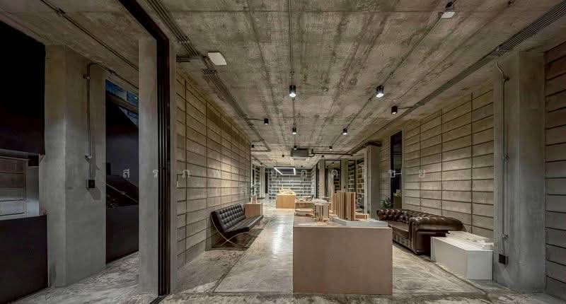 ขายที่ดินพร้อมสิ่งปลูกสร้าง อาคาร 3 ชั้น โมเดิร์นสไตล์ Brutal Loft เนื้อที่ 82 ตารางวา เขตจตุจักร, Bangkok, Chan Kasem, Chatuchak, Bangkok, 4 Bedrooms, 486 sqm, Single Detached House For Sale, by สรภพ ยอดไชย (สีฝุ่น), 500177442 - DDproperty.com