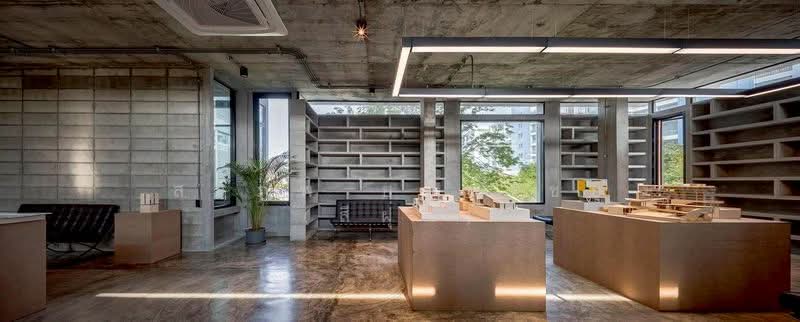 ขายที่ดินพร้อมสิ่งปลูกสร้าง อาคาร 3 ชั้น โมเดิร์นสไตล์ Brutal Loft เนื้อที่ 82 ตารางวา เขตจตุจักร, กรุงเทพ, จันทรเกษม, จตุจักร, กรุงเทพ, 486 ตร.ม., บ้านเดี่ยว ขาย, โดย สรภพ ยอดไชย (สีฝุ่น), 500177442 - DDproperty.com