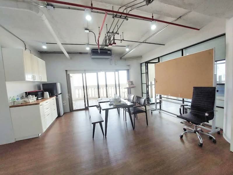 State Tower, Bangkok, 1055 Silom Road, Silom, Bang Rak, Bangkok, 2 Bedrooms, 130 sqm, Condo For Rent, by Forty-Six Real Estate Group, 500177452 - DDproperty.com