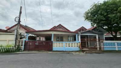 ขาย - บ้านเดี่ยว 1 ชั้น 30 ตร.ว. หมู่บ้านพิบูลย์ทรัพย์1 ซอยเลียบวารี27, กรุงเทพ