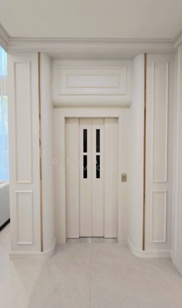 Baan Klang Krung Office Park Bangna, Bangkok, Soi Ban Klang Krung Village Office Park, Bang Na, Bang Na, Bangkok, 6 Bedrooms, 500 sqm, Townhouse For Rent, by Decalf Simon, 500177479 - DDproperty.com