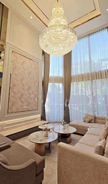 Baan Klang Krung Office Park Bangna, Bangkok, Soi Ban Klang Krung Village Office Park, Bang Na, Bang Na, Bangkok, 6 Bedrooms, 500 sqm, Townhouse For Rent, by Decalf Simon, 500177479 - DDproperty.com