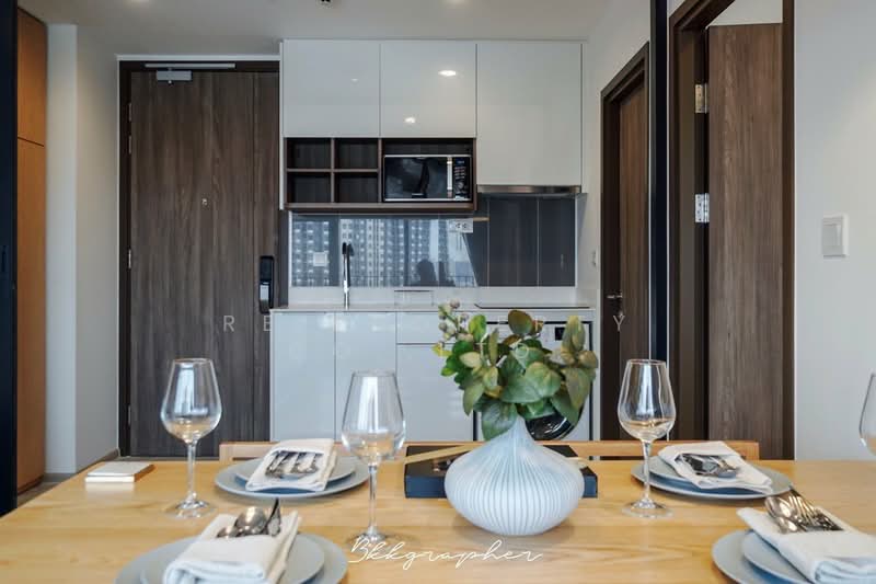 IDEO Mobi Asoke, Bangkok, New Petchaburi Road, Bang Kapi, Huai Khwang, Bangkok, 2 Bedrooms, 61 sqm, Condo For Rent, by RE PROPERTY CO.,LTD., 500177483 - DDproperty.com