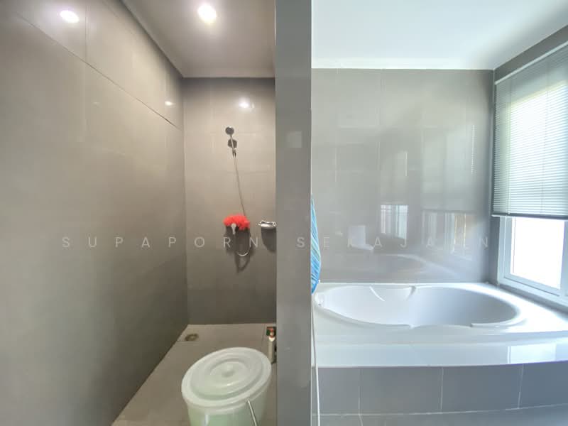 บ้านเดี่ยวสร้างเอง ลาดพร้าว101, Bangkok, Khlong Chan, Bang Kapi, Bangkok, 5 Bedrooms, 300 sqm, Single Detached House For Rent, by Supaporn Sekajarn, 500177497 - DDproperty.com