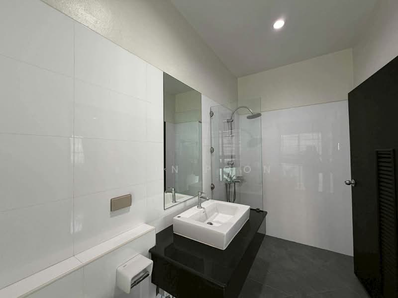 For Rent! 2-Storey Detached House | Prime Sukhumvit Location, 350 m to Emporium (SPSSR117), Bangkok, พร้อมมิตร, Khong Tan, Khlong Toei, Bangkok, 3 Bedrooms, 200 sqm, Single Detached House For Rent, by Khun Poon, 500177516 - DDproperty.com