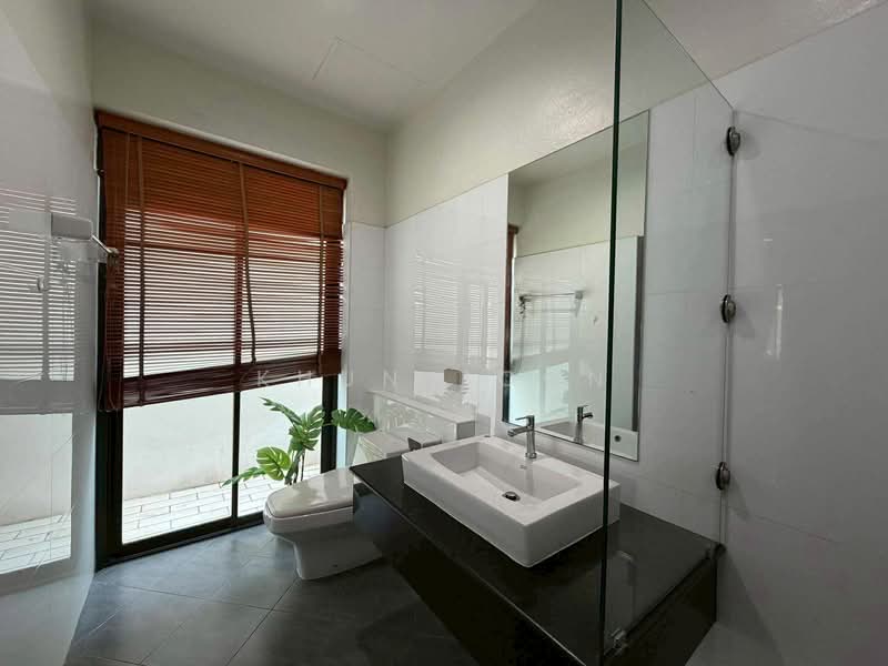 For Rent! 2-Storey Detached House | Prime Sukhumvit Location, 350 m to Emporium (SPSSR117), Bangkok, พร้อมมิตร, Khong Tan, Khlong Toei, Bangkok, 3 Bedrooms, 200 sqm, Single Detached House For Rent, by Khun Poon, 500177516 - DDproperty.com