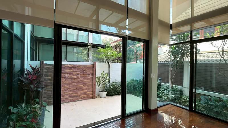 For Rent! 2-Storey Detached House | Prime Sukhumvit Location, 350 m to Emporium (SPSSR117), Bangkok, พร้อมมิตร, Khong Tan, Khlong Toei, Bangkok, 3 Bedrooms, 200 sqm, Single Detached House For Rent, by Khun Poon, 500177516 - DDproperty.com