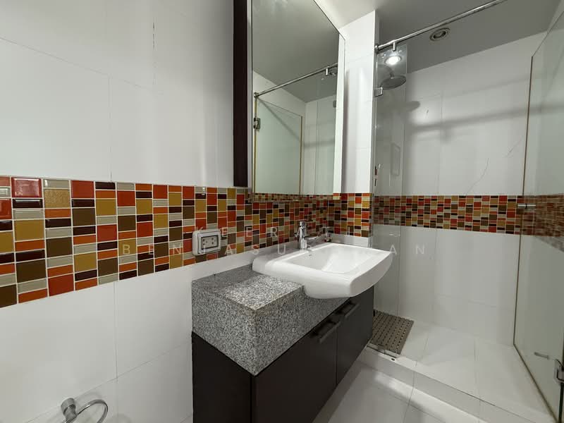 Manhattan Chidlom, Bangkok, 1032 Phetchaburi 32 Alley, Makkasan, Ratchathewi, Bangkok, 1 Bedroom, 58 sqm, Condo For Sale, by Keerati Benjasupawan, 500177523 - DDproperty.com