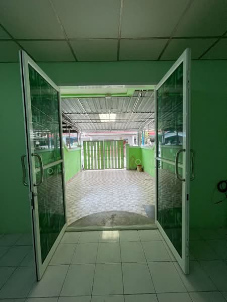 ขายทาวน์เฮ้าส์ 2 ชั้น สวนผัก วิลเลจ ทำเลดี เดินทางสะดวก ตลิ่งชัน, Bangkok, Taling Chan, Taling Chan, Bangkok, 2 Bedrooms, 72 sqm, Townhouse For Sale, by Jutanon Komoottanaruk, 500177536 - DDproperty.com