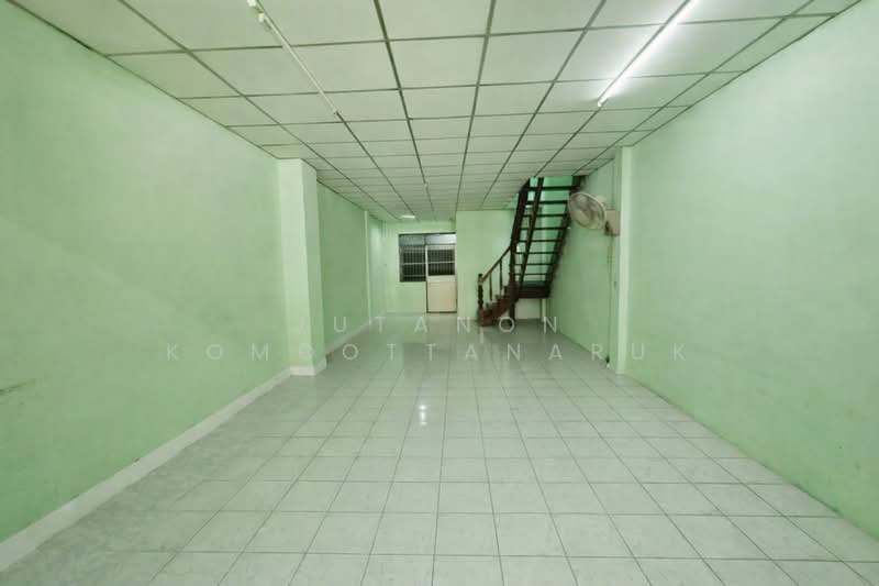 ขายทาวน์เฮ้าส์ 2 ชั้น สวนผัก วิลเลจ ทำเลดี เดินทางสะดวก ตลิ่งชัน, กรุงเทพ, ตลิ่งชัน, ตลิ่งชัน, กรุงเทพ, 72 ตร.ม., ทาวน์เฮ้าส์ ขาย, โดย Jutanon Komoottanaruk, 500177536 - DDproperty.com