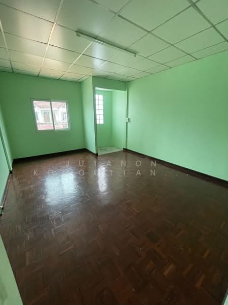 ขายทาวน์เฮ้าส์ 2 ชั้น สวนผัก วิลเลจ ทำเลดี เดินทางสะดวก ตลิ่งชัน, Bangkok, Taling Chan, Taling Chan, Bangkok, 2 Bedrooms, 72 sqm, Townhouse For Sale, by Jutanon Komoottanaruk, 500177536 - DDproperty.com