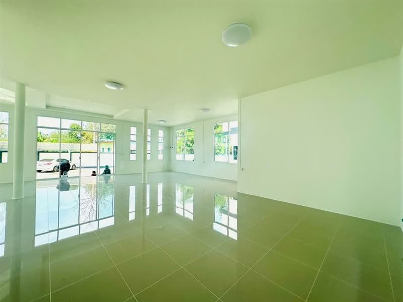 ออฟฟิศ + บ้าน 2 ชั้น 180.8 ตร.ว. ซอยแพรกษา5 ถนนสุขุมวิทสายเก่า, Samut Prakan, Phraeksa, Muang Samut Prakarn, Samut Prakan, 3 Bedrooms, 750 sqm, Single Detached House For Sale, by คุณ จิดาภา พันธุกุล (แอม), 500177583 - DDproperty.com