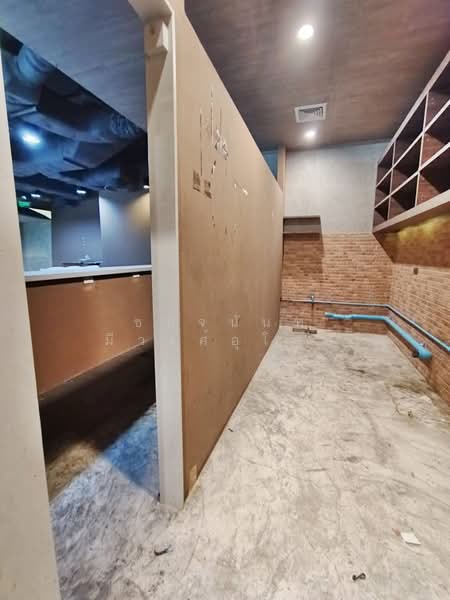Space 130 sqm. on Ground Floor in Nana for Restaurant of Cafe, Bangkok, Sukhumvit, Khlongtoei Nua, Watthana, Bangkok, , 130 sqm, Retail Space For Rent, by Chanitnun Mewongukote, 500177585 - DDproperty.com