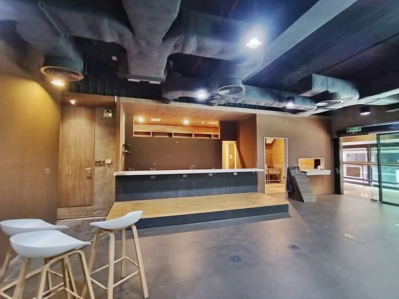 Space 130 sqm. on Ground Floor in Nana for Restaurant of Cafe, Bangkok, Sukhumvit, Khlongtoei Nua, Watthana, Bangkok, , 130 sqm, Retail Space For Rent, by Chanitnun Mewongukote, 500177585 - DDproperty.com