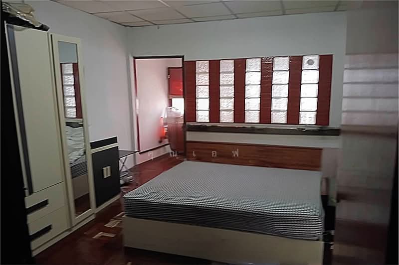 ขายทาวน์เฮ้าส์ 2 ชั้น 17 ตรว. ซอยสะพานขวา ประชาราษฎร์ สาย 2 บางซื่อ ใกล้รถไฟฟ้า, กรุงเทพ, ถนนประชาราษฎร์ สาย 2, บางซื่อ, บางซื่อ, กรุงเทพ, 160 ตร.ม., ทาวน์เฮ้าส์ ขาย, โดย คุณเอฟ, 500177588 - DDproperty.com