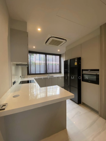 Quarter 39, Bangkok, 138  Soi Sukhumvit 39, Khlong Tan Nua, Watthana, Bangkok, 4 Bedrooms, 400 sqm, Townhouse For Rent, by Decalf Simon, 500177589 - DDproperty.com