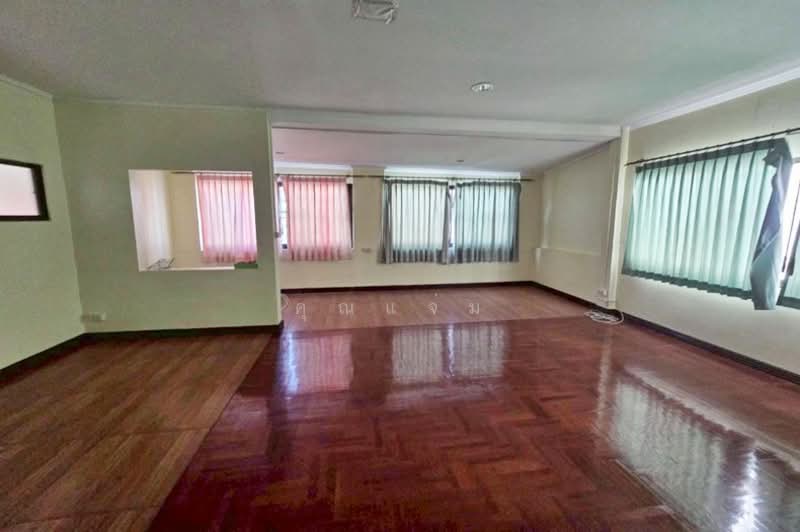 ศรีนครินทร์ 5, กรุงเทพ, ศรีนครินทร์, หัวหมาก, บางกะปิ, กรุงเทพ, 300 ตร.ม., บ้านเดี่ยว ขาย, โดย คุณแจ่ม, 500177594 - DDproperty.com