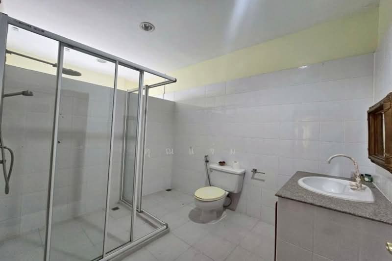 ศรีนครินทร์ 5, Bangkok, ศรีนครินทร์, Hua Mak, Bang Kapi, Bangkok, 4 Bedrooms, 300 sqm, Single Detached House For Sale, by คุณแจ่ม, 500177594 - DDproperty.com