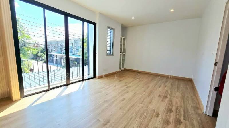 Pruksa Lite Lox Donmuang : พฤกษาไลท์ ล็อกซ์ ดอนเมือง, กรุงเทพ, ซอย เทิดราชัน 45, สีกัน, ดอนเมือง, กรุงเทพ, 130 ตร.ม., ทาวน์เฮ้าส์ ขาย, โดย คุณ ศันสนีย์ ( เก๋ ), 500177600 - DDproperty.com