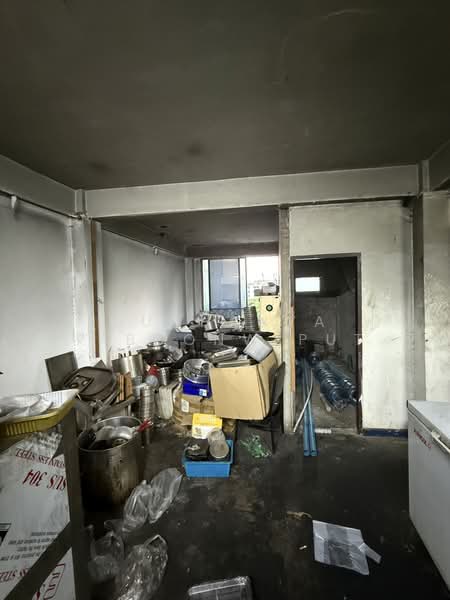 ขายอาคารพาณิชย์ขนาดใหญ่ ติดถนนรัชดาภิเษก พร้อมผู้เช่า, Bangkok, รัชดาภิเษก, Huai Khwang, Huai Khwang, Bangkok, , 950 sqm, Shophouse For Sale, by Suchanya Piboonwiput, 500177642 - DDproperty.com