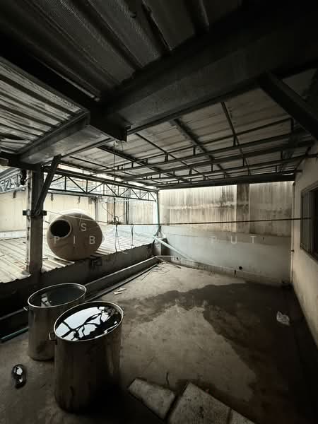 ขายอาคารพาณิชย์ขนาดใหญ่ ติดถนนรัชดาภิเษก พร้อมผู้เช่า, Bangkok, รัชดาภิเษก, Huai Khwang, Huai Khwang, Bangkok, , 950 sqm, Shophouse For Sale, by Suchanya Piboonwiput, 500177642 - DDproperty.com