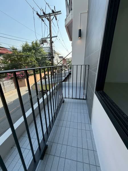 ตึกเเถว ซอย นนทบุรี 46 (ซอยไทยานนท์), Nonthaburi, สนามบินน้ำ, Tha-Sai, Muang Nonthaburi, Nonthaburi, , 150 sqm, Shophouse For Sale, by Super B Estate Co., Ltd, 500177660 - DDproperty.com