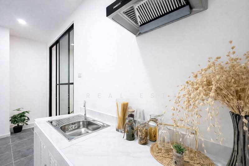 Townhouse 3 Bedroom Corner Unit for Rent in East Pattaya, Chon Buri (Pattaya), Bang Lamung, Bang Lamung (Pattaya), Chon Buri (Pattaya), 3 Bedrooms, 72 sqm, Townhouse For Rent, by PLC Real Estate, 500177665 - DDproperty.com