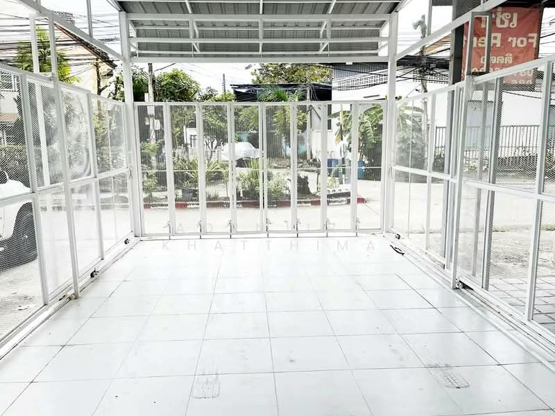 R0672 Two-storey townhome for rent (newly renovated), fully furnished, 9 minutes from CM airport, Chiang Mai, Pa Daet, Muang Chiang Mai, Chiang Mai, 2 Bedrooms, 112 sqm, Townhouse For Rent, by Aornjira Khatthima, 500177678 - DDproperty.com