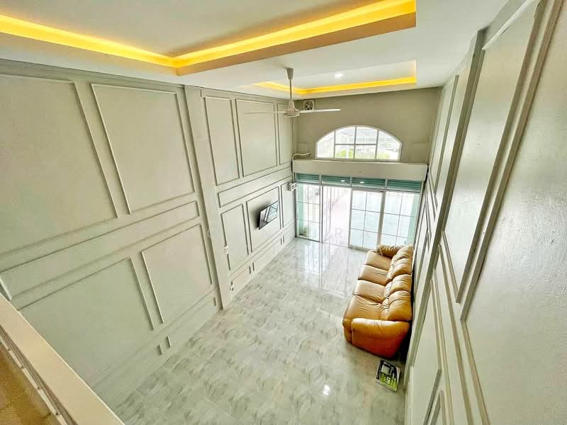 R0672 Two-storey townhome for rent (newly renovated), fully furnished, 9 minutes from CM airport, Chiang Mai, Pa Daet, Muang Chiang Mai, Chiang Mai, 2 Bedrooms, 112 sqm, Townhouse For Rent, by Aornjira Khatthima, 500177678 - DDproperty.com