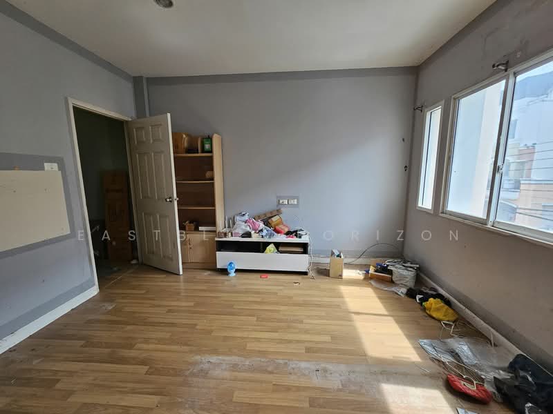 Prinyaluck Ekachai-Bangbon, Bangkok, Ekachai Road, Bang Bon, Bang Bon, Bangkok, 4 Bedrooms, 177 sqm, Townhouse For Sale, by Eastblue Horizon, 500177692 - DDproperty.com