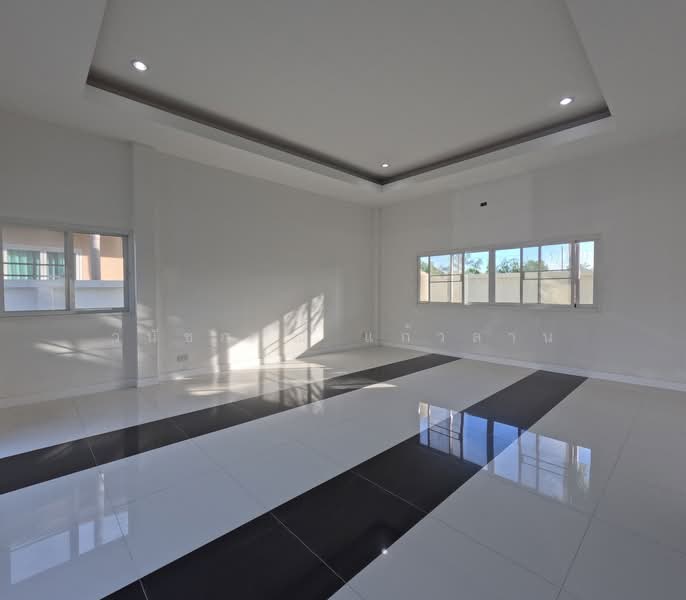 Baan Piam Mongkhon, Chon Buri (Pattaya), Huai Yai, Bang Lamung (Pattaya), Chon Buri (Pattaya), 3 Bedrooms, 250 sqm, Villa For Sale, by วนัชภรณ์ แก้วลาน, 500177693 - DDproperty.com